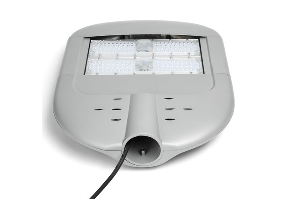 3000k पोल सड़क पर बाहरी स्ट्रीट लाइट Luminaires 110lm / W सड़क के लिए घुड़सवार