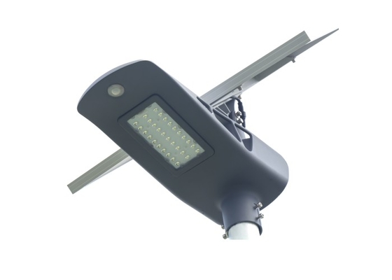 अलग निविड़ अंधकार सफेद सौर संचालित एलईडी स्ट्रीट लाइट 30W OEM सेवा