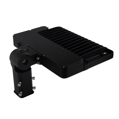 एल्युमिनियम डस्क टू डॉन एलईडी स्ट्रीट लाइट्स हाई लुमेन IP65 150W 15000-15500lm